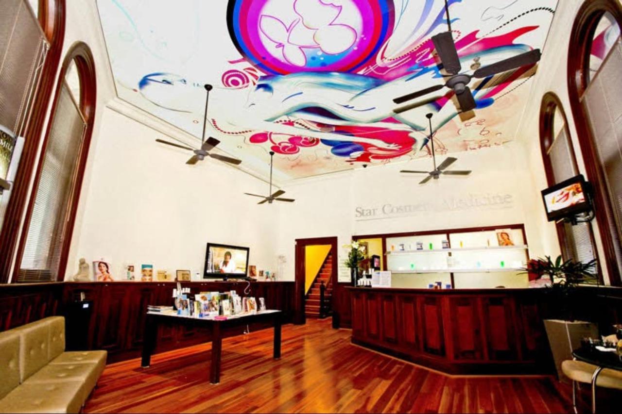 Luxury Space In Victorian Mansion. Hot Tub! Apartment *